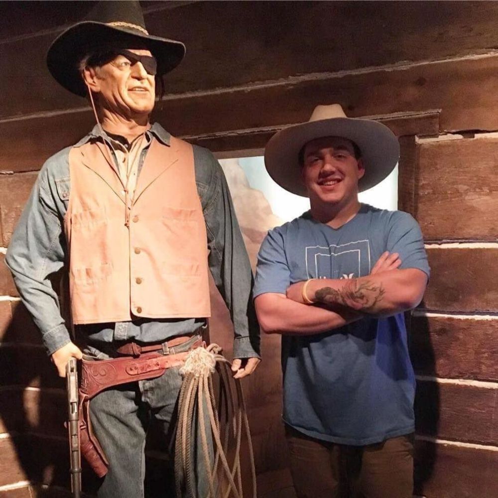 Meet your Posher, Joshua